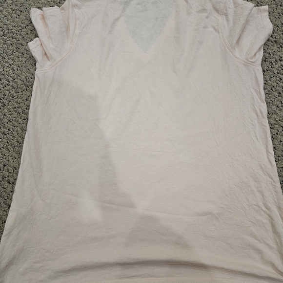 Bnwot Carhartt Light Peach V-Neck T-Shirt - Picture 4 of 4